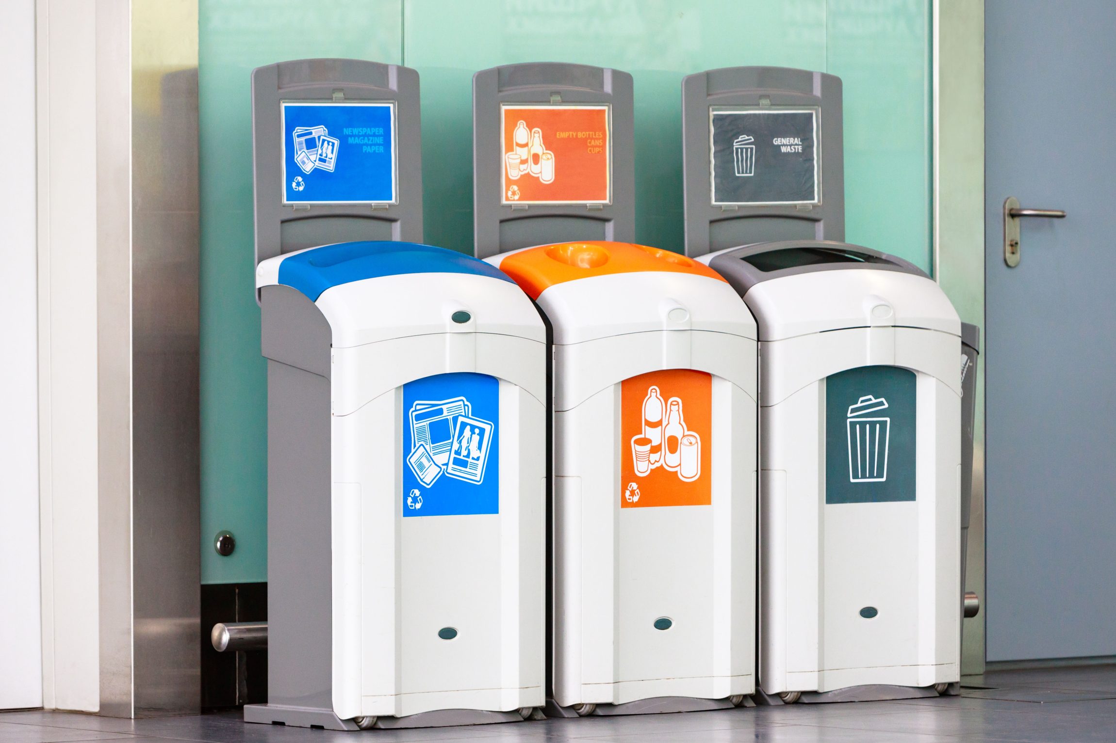 Tailored container solutions for all waste types